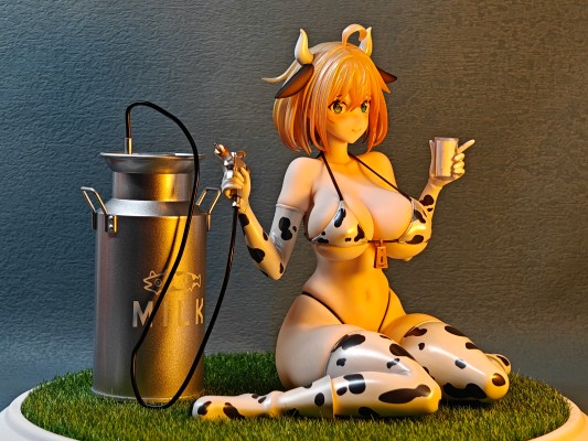 兔女郎服装计划 索菲亚· F· 希琳 奶牛纹比基尼