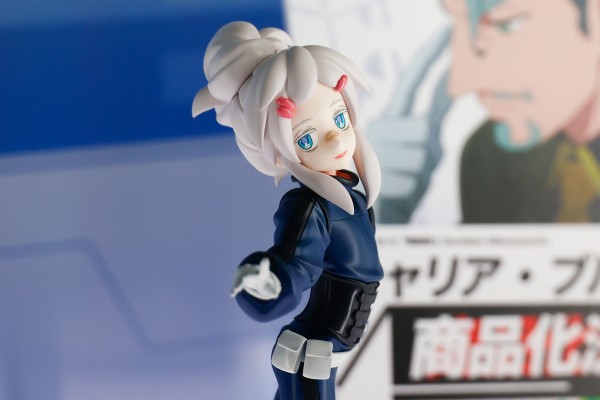 Lucrea Light  机动战士高达跨时之战 杜·村雨 驾驶服版