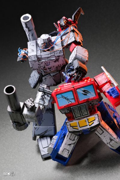 布鲁可变形金刚传奇版  G1-威震天