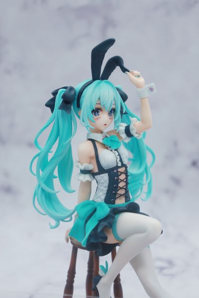 初音未来系列 BiCute Bunnies玩具人偶 -初音未来  粉色珠光眨眼款-