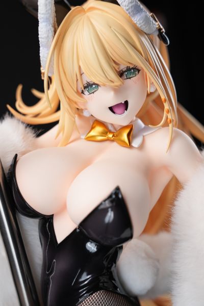 B-style 胜利女神：妮姬 露菲：奢侈兔