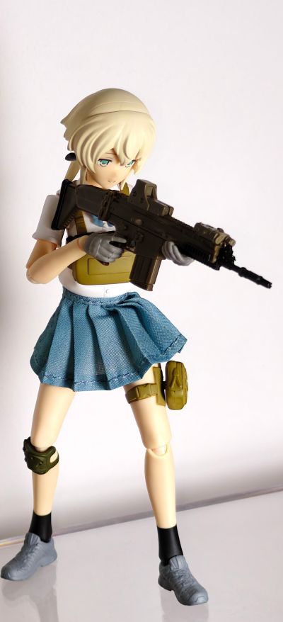 小军械库 LA003 SCAR-H突击步枪