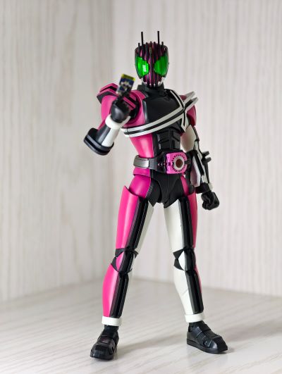 S.H.Figuarts（真骨雕制制法）假面骑士双骑 獠牙王牌形态（风都侦探改编动画纪念版）