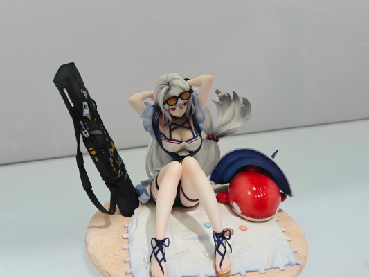 明日方舟 斯卡蒂 驭浪WR04