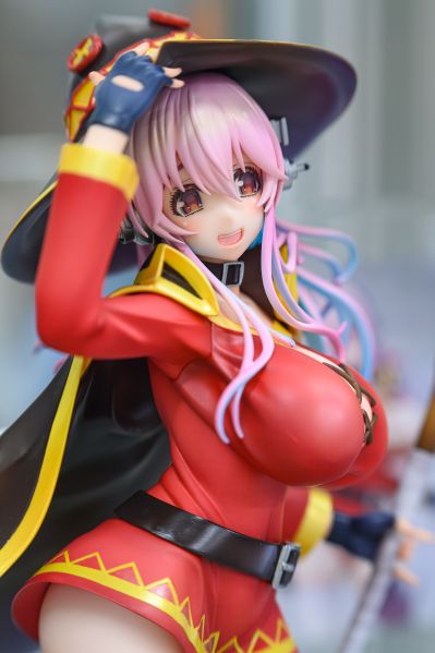 超级索尼子 惠惠服装