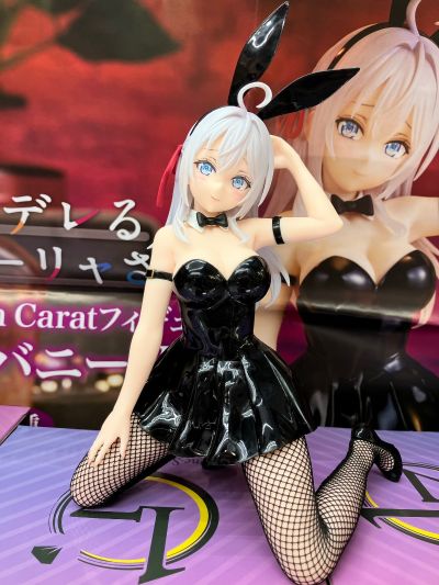 One-Seventh Carat 不时用俄语小声说真心话的邻桌艾莉同学 艾莉 兔女郎