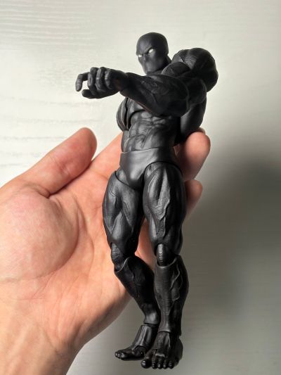 大块头黑肤限定版