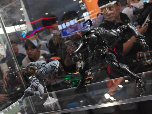 虫系列 盎克瓦尔人UNKVAL 突击1型 粉碎者Smasher