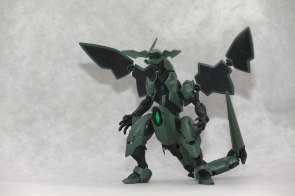 HG  机动战士高达AGE 雷吉鲁斯高达