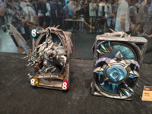 炉石传说 瓦里安·乌瑞恩 卡牌艺术雕像