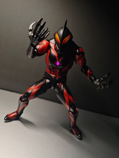 光轨迹 贝利亚奥特曼