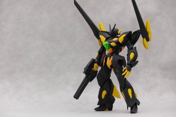 HG  机动战士高达AGE 雷吉鲁斯高达