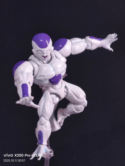 S.H.Figuarts  全力弗利萨