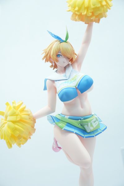 妮基塔：骄阳般起舞