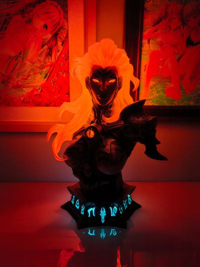 暗黑血统 怒神 大胸像