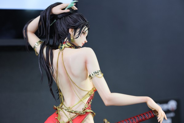 《鬼刀》风曳1/4收藏级雕像《曙光》