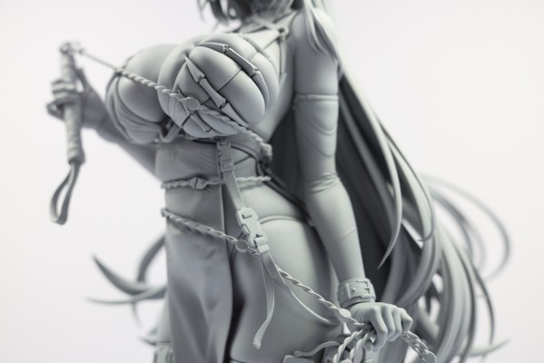 B-style  胜利女神：新的希望 米哈拉：羁绊锁链