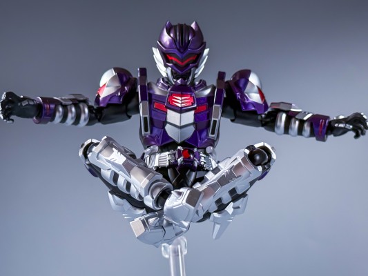 铠甲勇士 影虎：暗黑版地虎侠