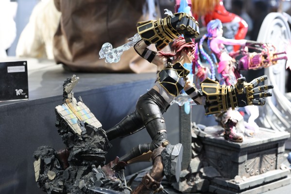 英雄联盟 双城之战 蔚 1/4全身像