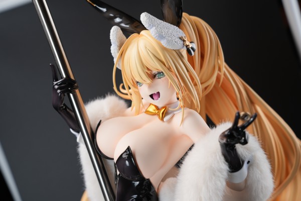 B-style 胜利女神：妮姬 露菲：奢侈兔