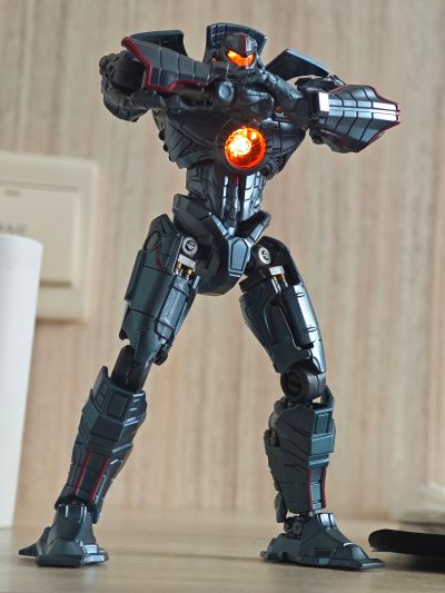 环太平洋 危险流浪者 深海守护者・双武装形态切换