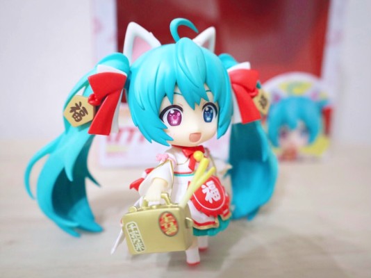 粘土人#2759 初音未来 黑招财未来