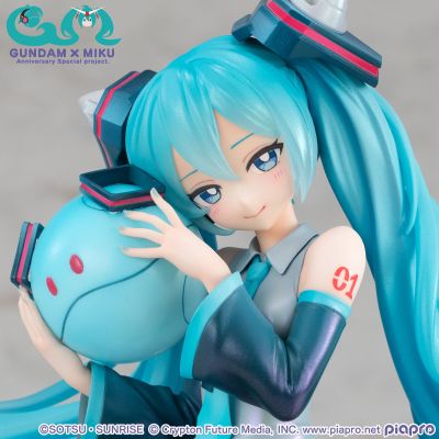 Lucrea 高达45周年×初音未来 初音未来×高达00