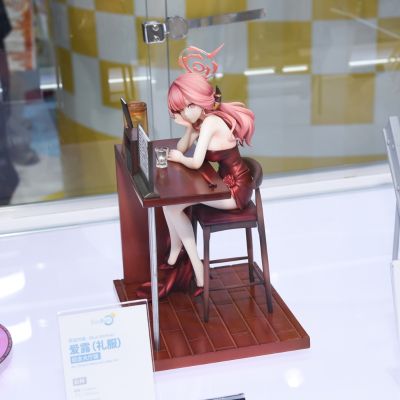 蔚蓝档案 陆八魔爱露（礼服）纪念大厅版