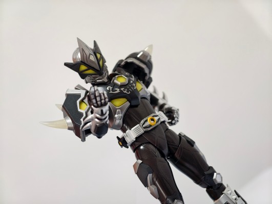 铠甲勇士形刻系列第十二作   黑犀侠