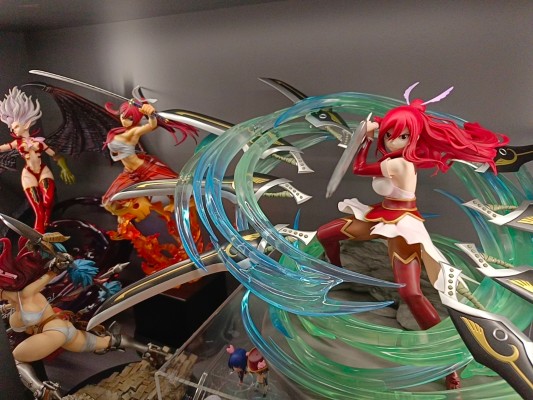 妖精的尾巴 艾尔莎·史卡雷特 幽绝之铠