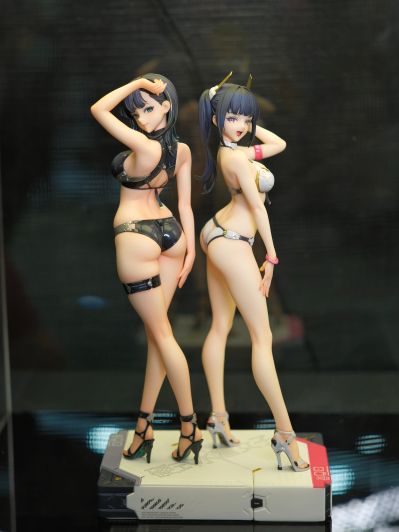 硬式水着女子 绀乃青