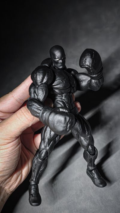 大块头黑肤限定版