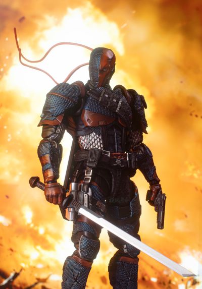 1/12成品可动人偶《蝙蝠侠：阿卡姆骑士》丧钟