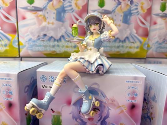 洛天依系列 压泡面人偶ー洛天依·餐饮服务员款ー