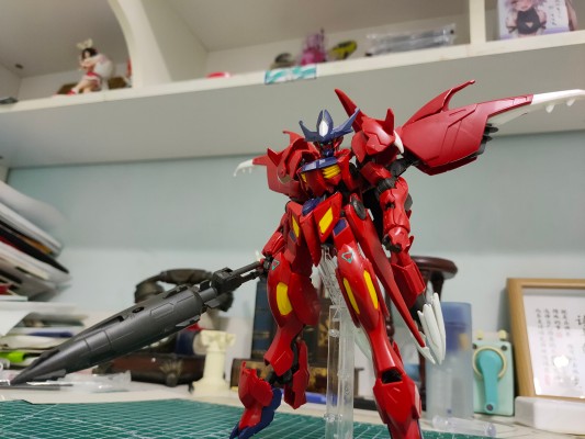 HG 1/144  惊异巴巴托斯高达天狼座