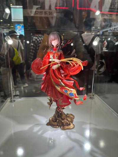 饿殍明末千里行  红妆穗岁1/6比例手办