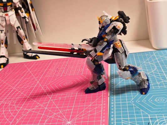 RG 1/144 RX-93ff ν高达 [透明配色]