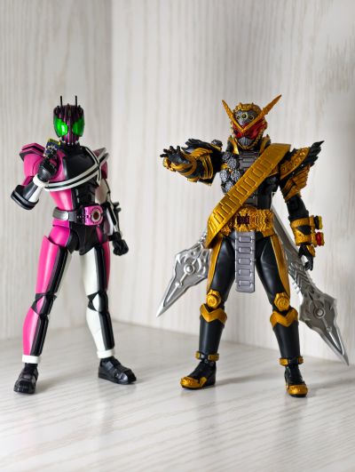 S.H.Figuarts（真骨雕制制法）假面骑士双骑 獠牙王牌形态（风都侦探改编动画纪念版）