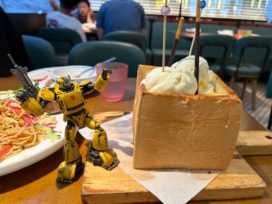 3Z0284 MDLX系列 变形金刚 大黄蜂