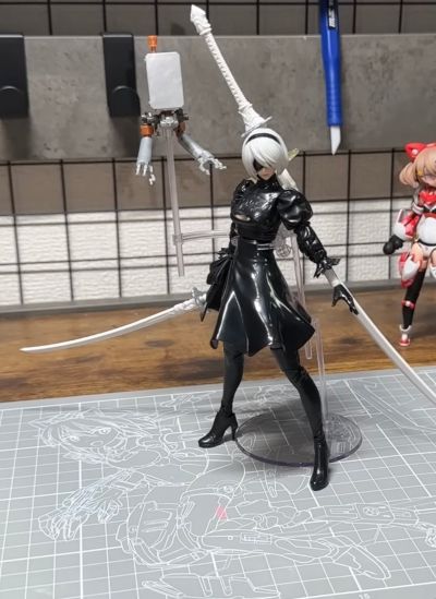 尼尔：自动人形 塑料模型套件 2B（寄叶二号B型）