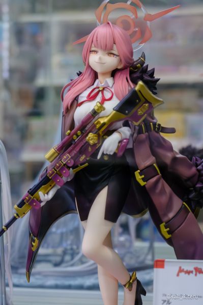 蔚蓝档案 陆八魔爱露