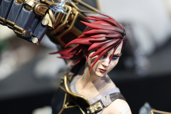 英雄联盟 双城之战 蔚 1/4全身像