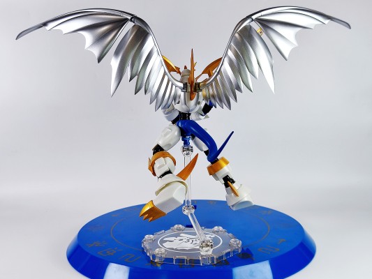 S.H.Figuarts 帝皇龙甲兽（圣骑士形态）