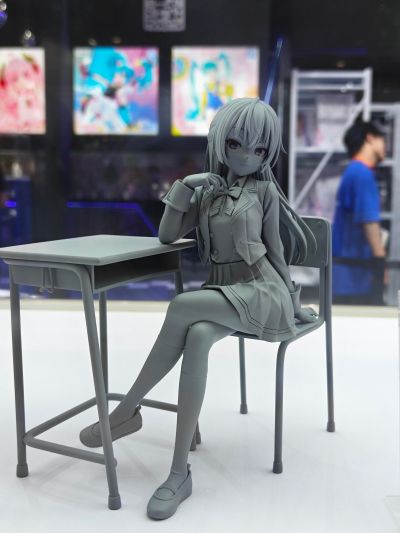 不时用俄语小声说真心话的邻桌艾莉同学 周防有希