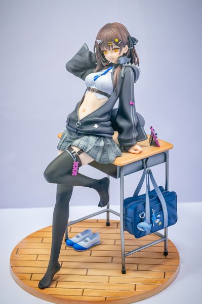 七海Nana7mi 鲨鱼服2.0 1/7比例手办