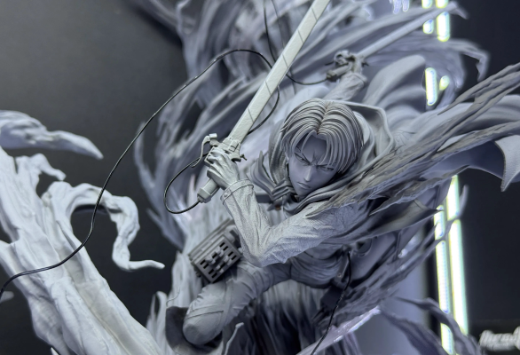 进击的巨人 - 利威尔对阵兽之巨人