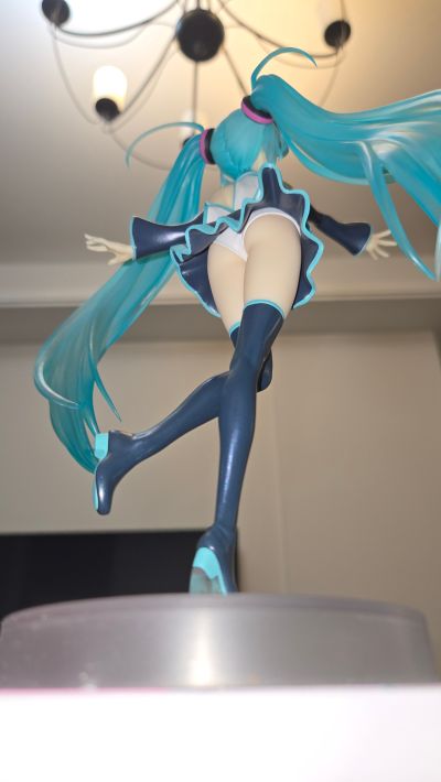 POP UP PARADE 初音未来 就算没有爱只要有你就好 透明色 L尺寸