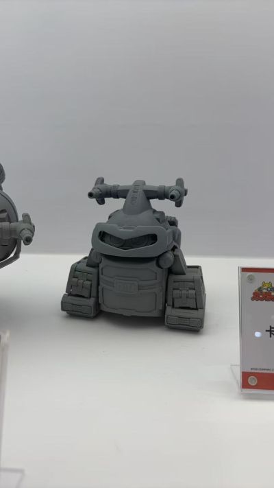 QOSMOS X 铁甲小宝  卡布达巨人