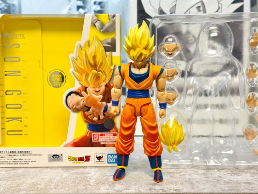 S.H.Figuarts 超级赛亚人孙悟空〈决战开幕〉