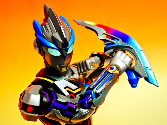 传奇版奥特名鉴 艾克斯奥特曼超越型 贝塔闪光装甲